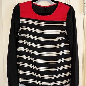 Long sleeved polyester blouse